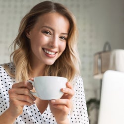 みんなに好かれる存在 癒し系女性 になる方法4つ モデルプレス