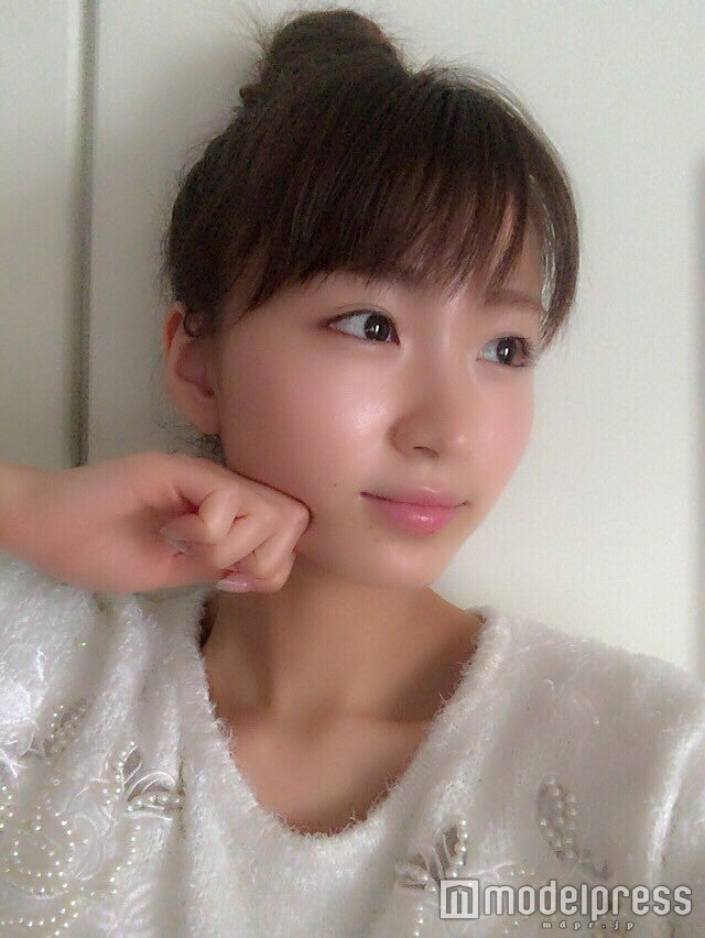 顎から耳へ向かってリンパを流す