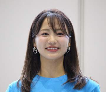 元AKB48人気グラドル 結婚発表後、初の公の場のイベントにファン殺到 話題のすっきり引き締まった姿でバイクの安全運転呼びかける