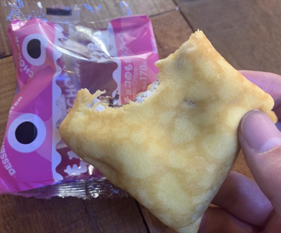 クレープ食べかけ