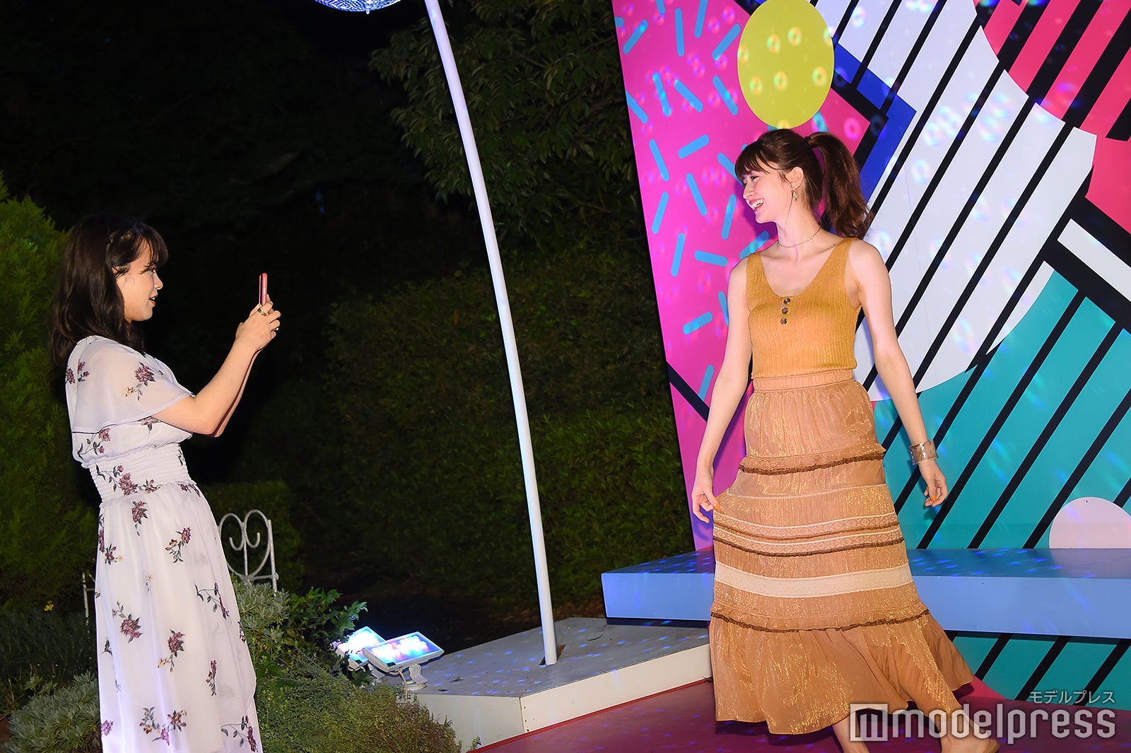 菅本裕子、菜波 （C）モデルプレス