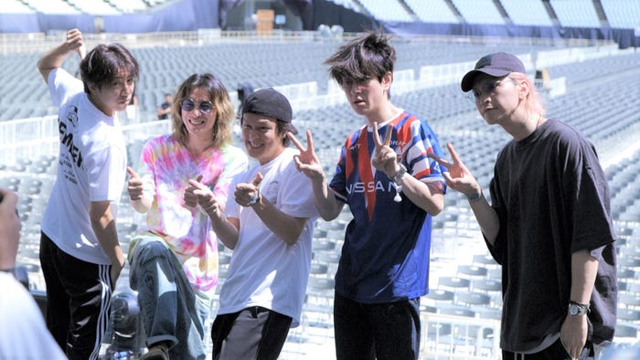 関ジャニ∞(左から)村上信五、安田章大、丸山隆平、横山裕、大倉忠義(C)フジテレビ