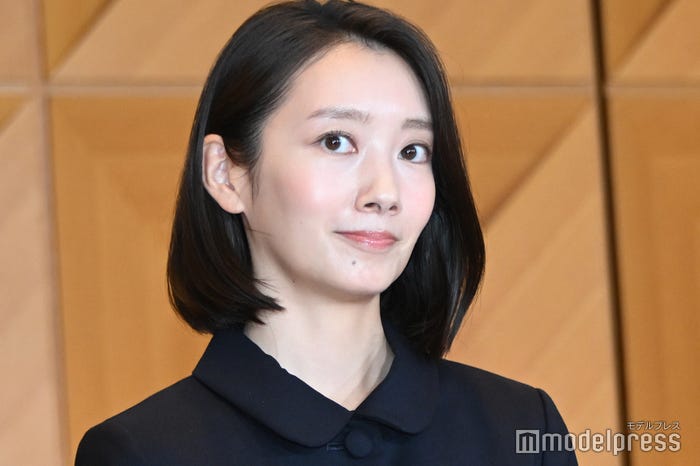 波瑠(C)モデルプレス