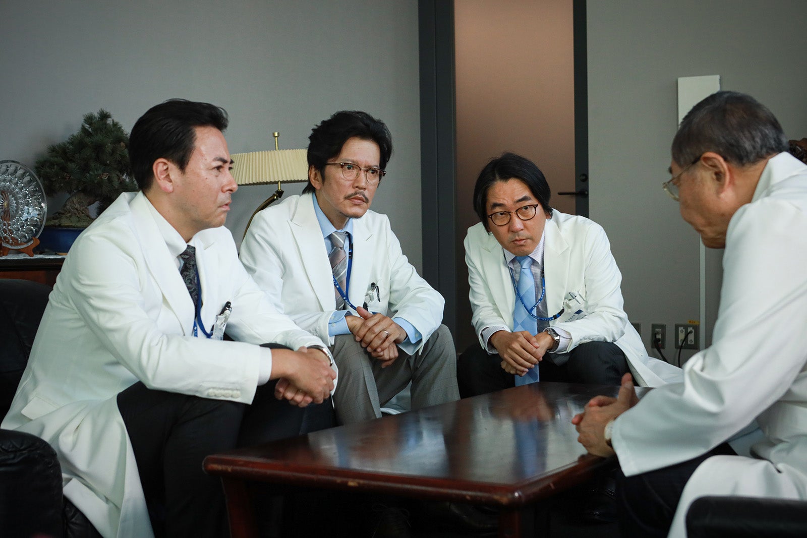 鈴木浩介、田辺誠一、本多力「スカイキャッスル」第6話より（C）テレビ朝日