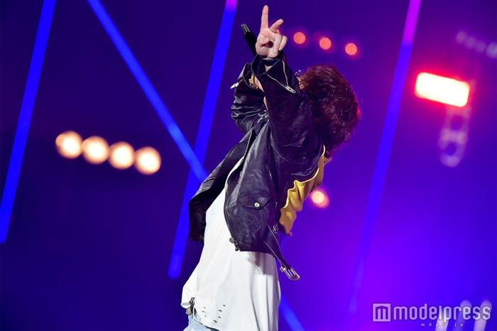 HIROOMI TOSAKA(C)モデルプレス