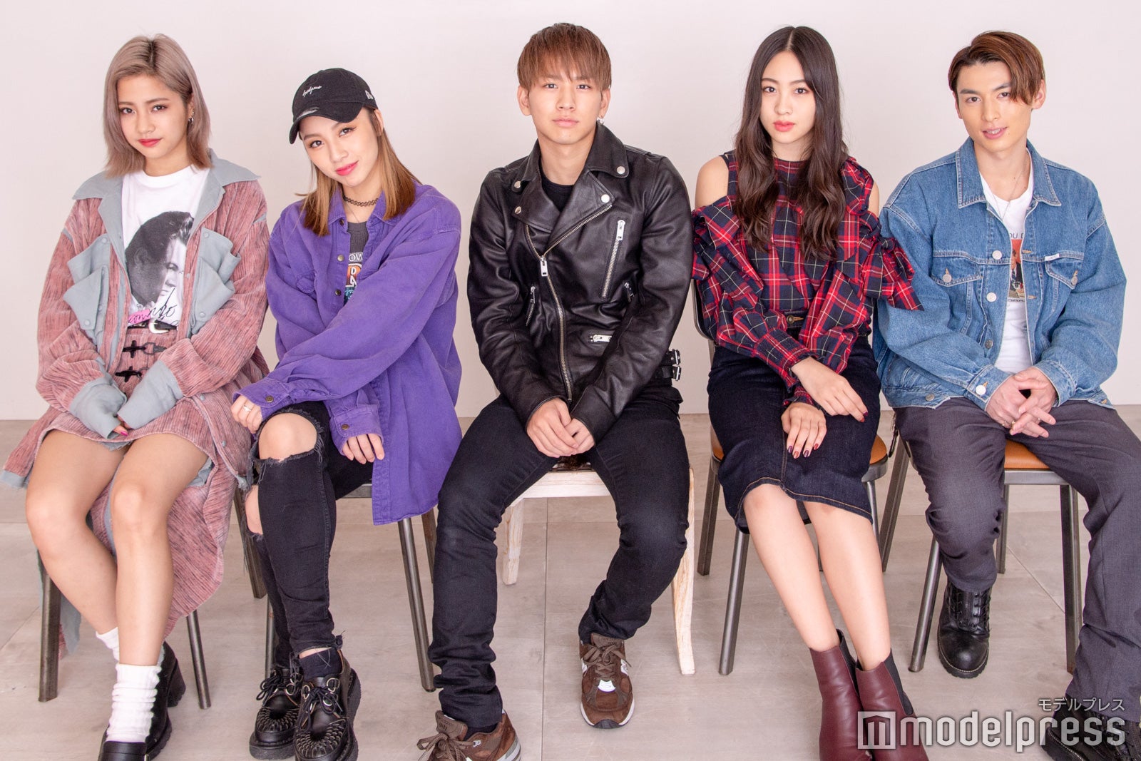 lol（左から）hibiki、honoka、友祐、moca、直人（C）モデルプレス