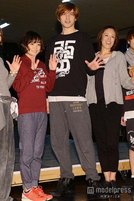 （左より）大原櫻子、城田優、蘭寿とむ