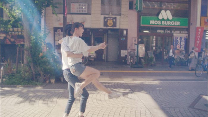 井上陽水ニューシングル「care」MVより(提供画像)