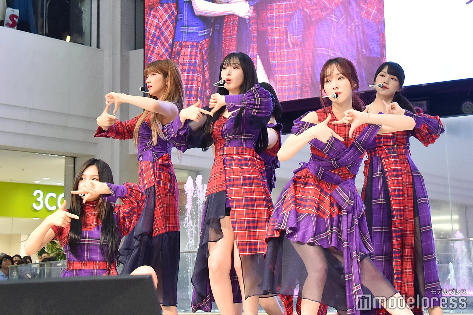 GFRIEND（C）モデルプレス