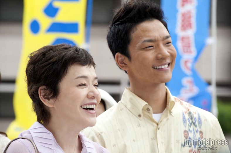 大竹しのぶ／場面カット（C）2012「旅立ちの島唄～十五の春～」製作委員会