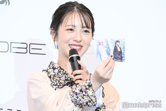 浜辺美波 (C)モデルプレス