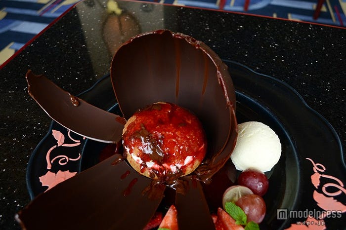 チョコレートが割れ…