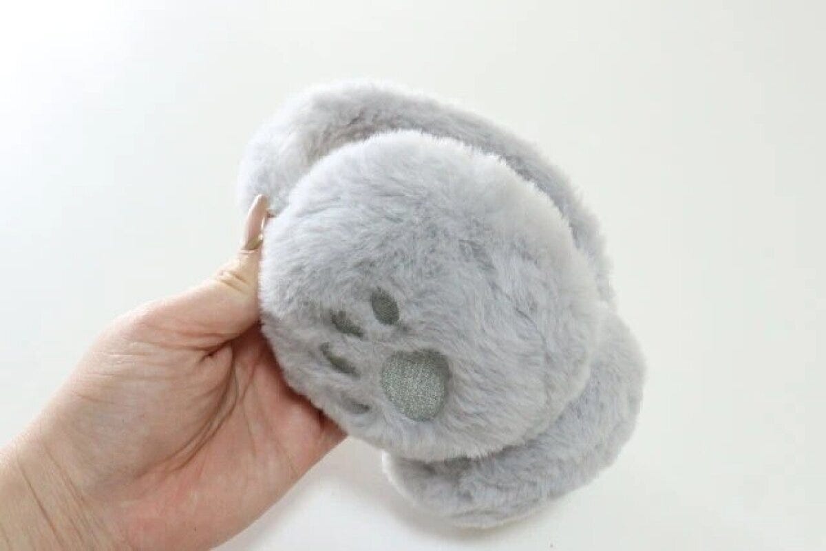 ダイソー　イヤーウォーマー（折りたたみ、エコファー）