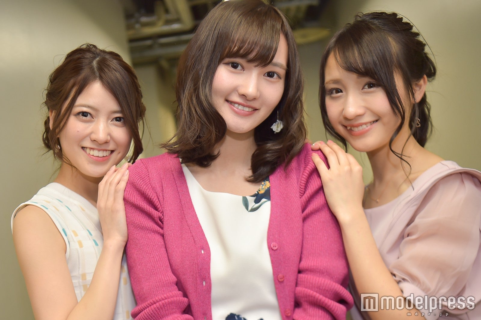 審査員特別賞（左から）新保里歩さん、石黒菖さん 、伊藤愛真さん（C）モデルプレス