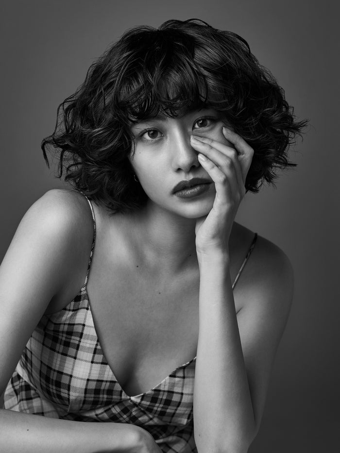 美女モデル・中田みのり、自身で撮り下ろした写真展開催<Photo Exhibition “Clarity”>