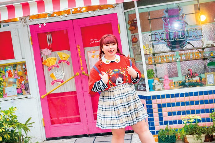 UraN/撮影:原地達浩(画像提供:ぶんか社)