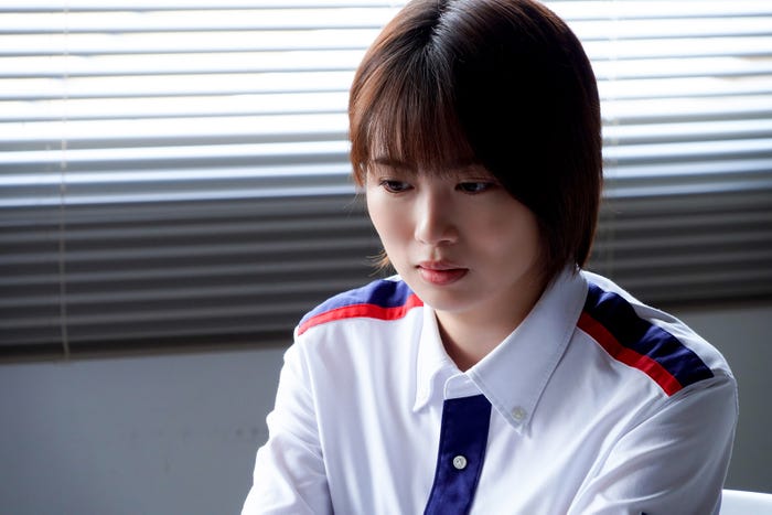 志田未来「ブラックポストマン」第5話より(C)テレビ東京