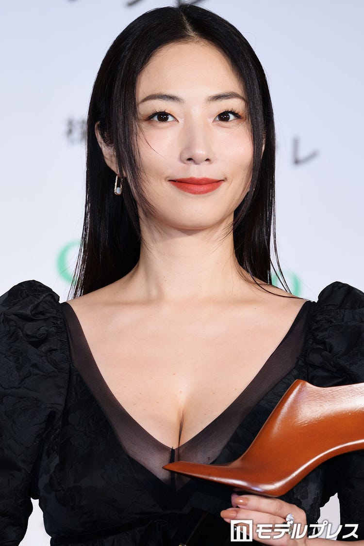 megumi グラビア