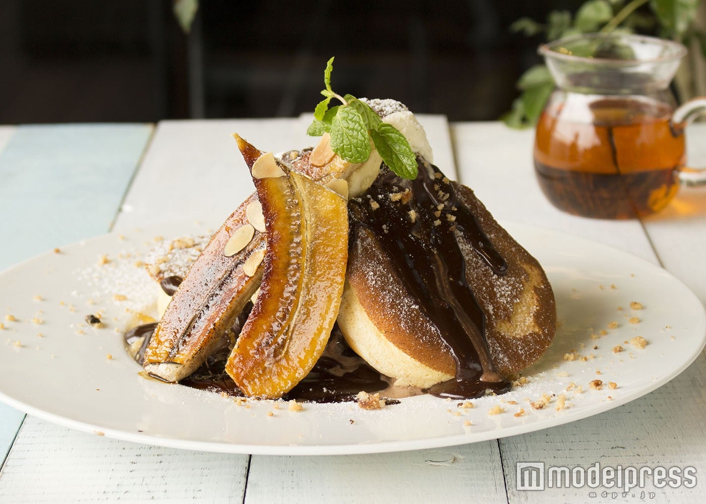 バナナ＆ホットチョコレートのパンケーキ￥1，280／画像提供：湘南パンケーキ