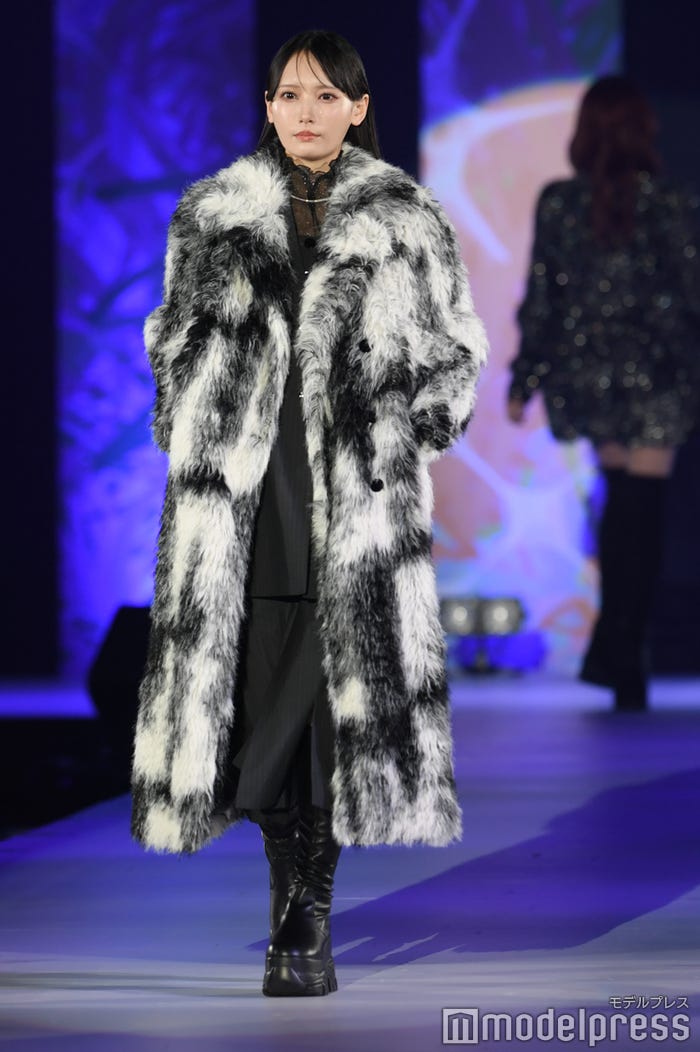 鈴木瞳美(C)モデルプレス