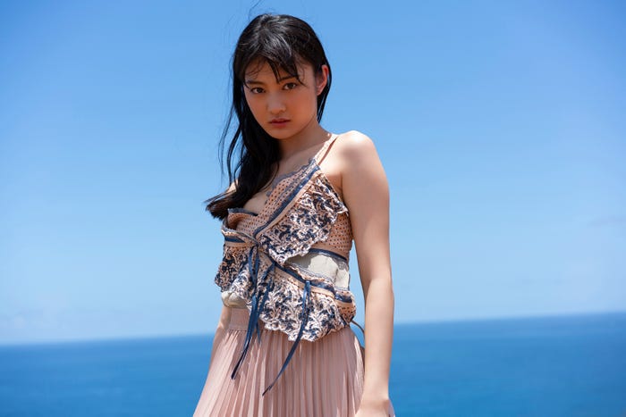 古賀哉子(写真提供:所属事務所)