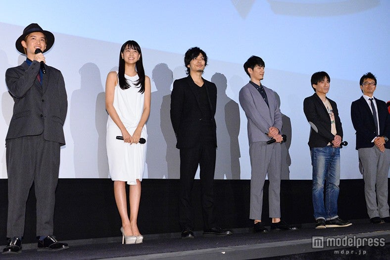 （左から）千葉雄大、山本美月、久保田悠来、青木玄徳、なだぎ武、増田哲英監督