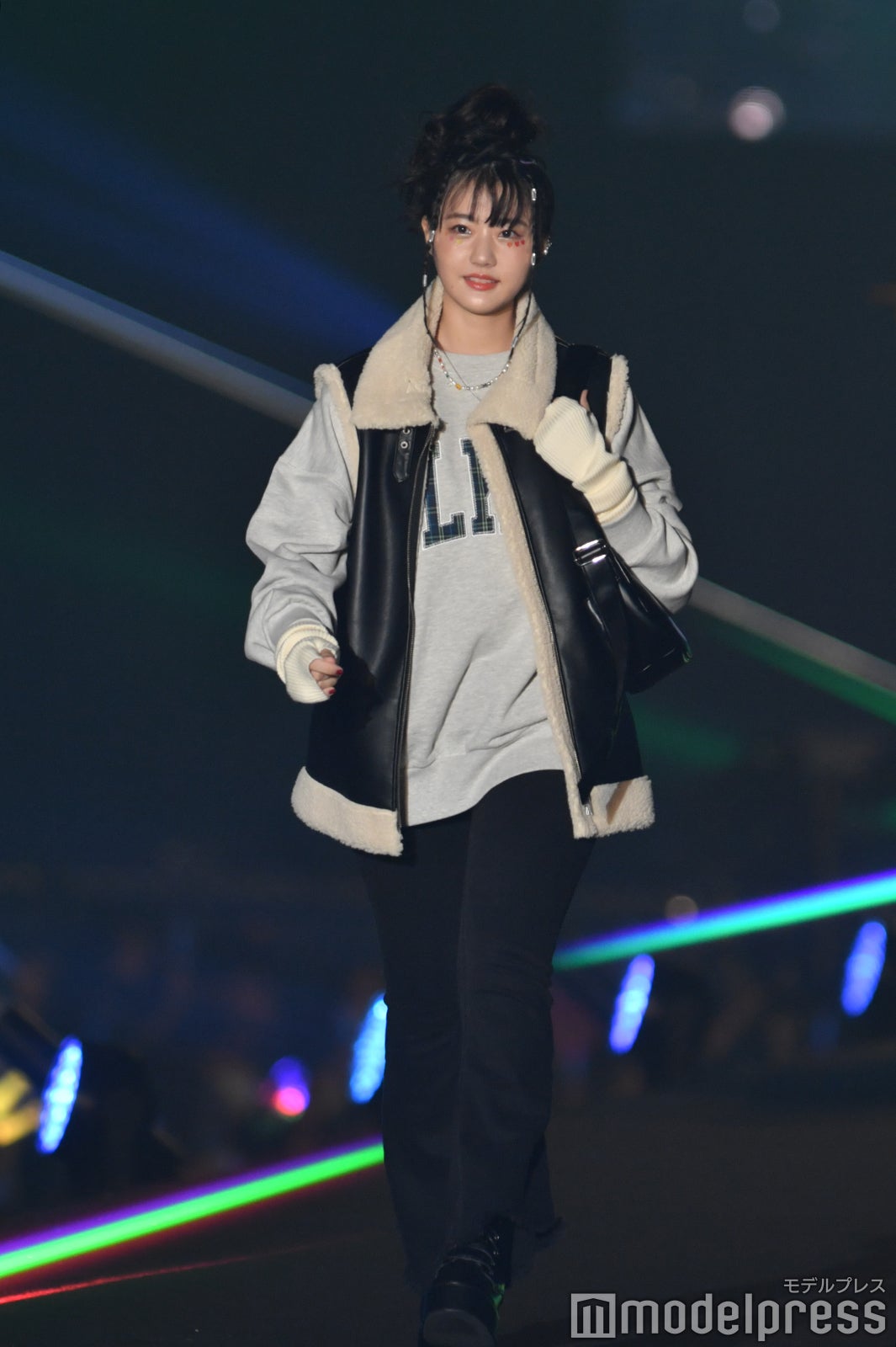 （C）モデルプレス