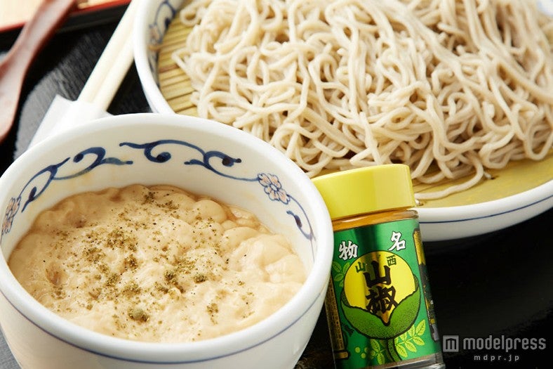 ふわふわフォアグラ蕎麦にびっくり！ワインと楽しむ大人の“蕎麦バル”