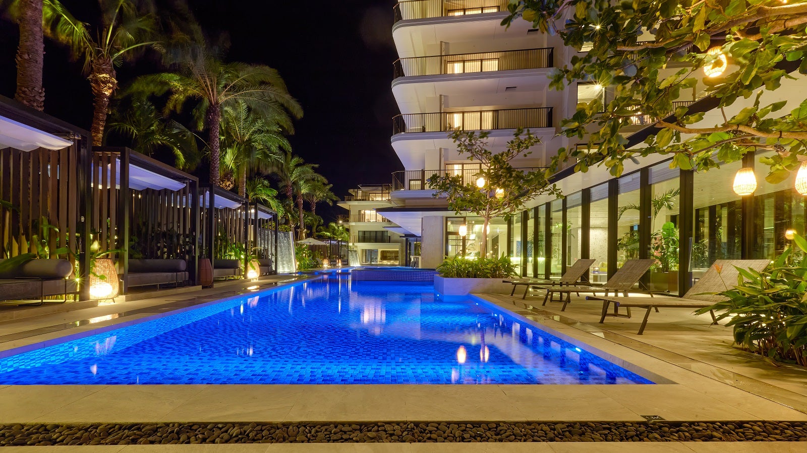 今年9月にオープンしたseven x seven 石垣。写真はファミリープールの様子（提供素材）