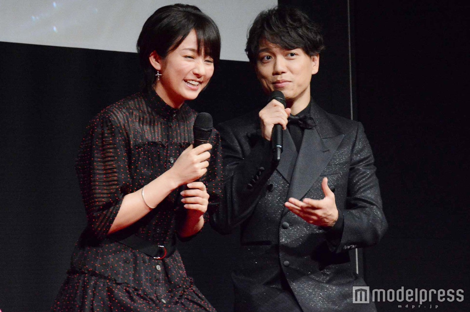 木村文乃、山崎育三郎（C）モデルプレス