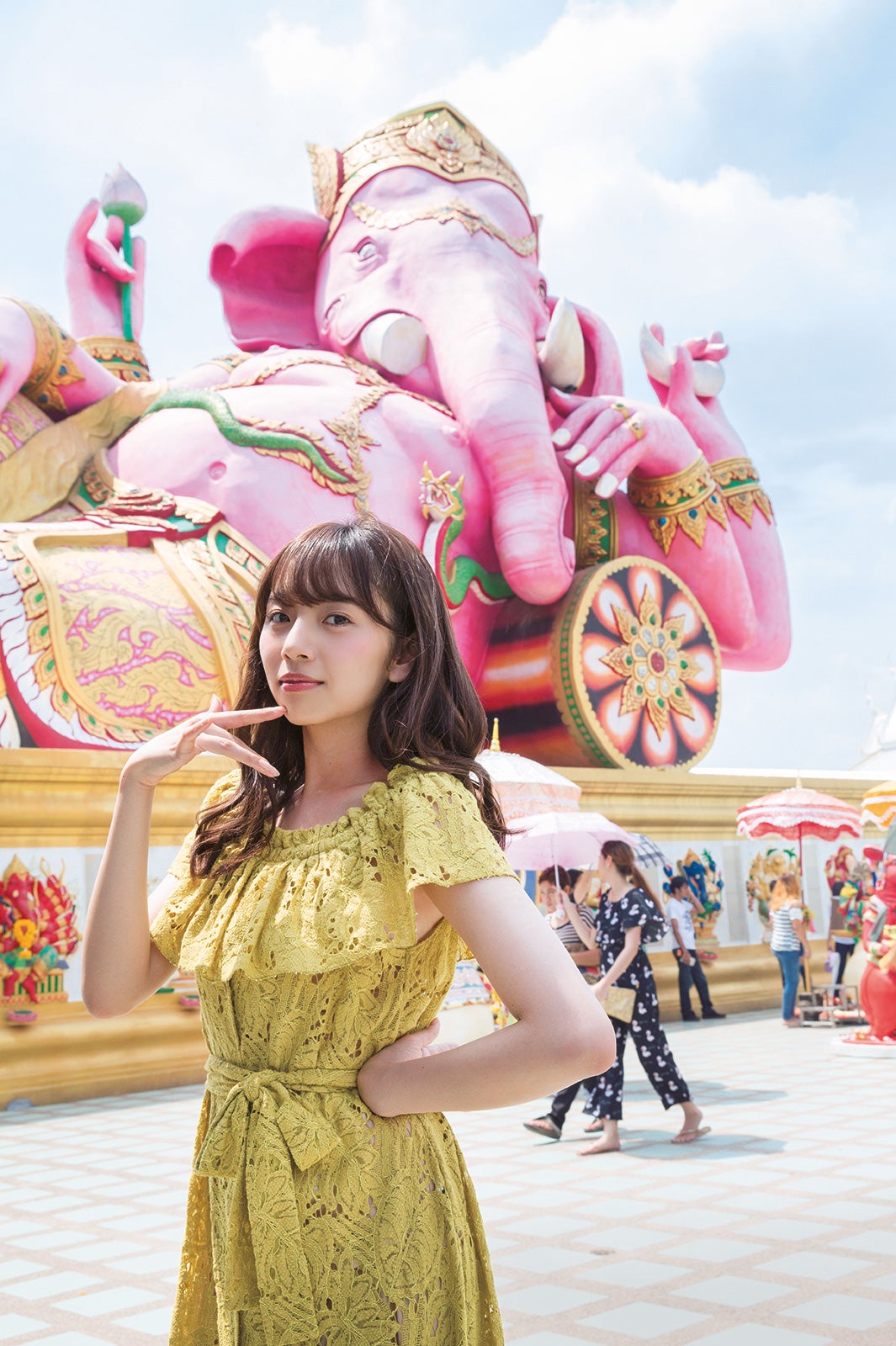 乃木坂46新内眞衣1st写真集「どこにいるの？」（撮影：佐藤佑一／光文社）提供写真