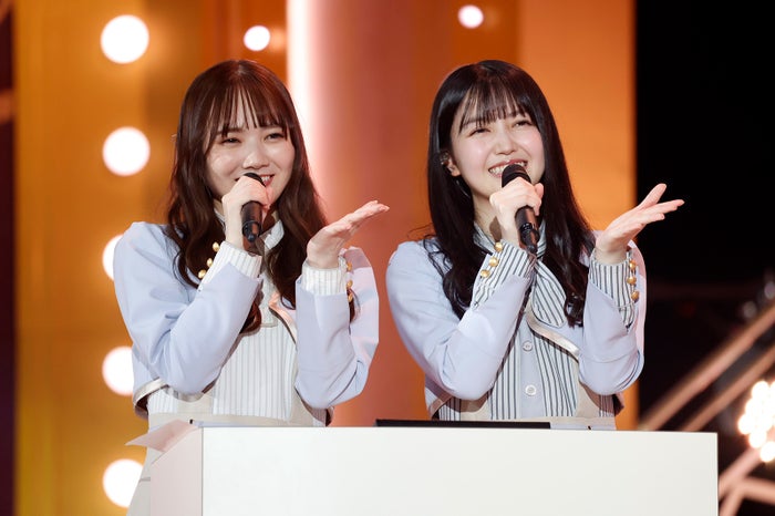 田村真佑、久保史緒里「乃木坂46 9th YEAR BIRTHDAY LIVE ～前夜祭～」（提供写真）