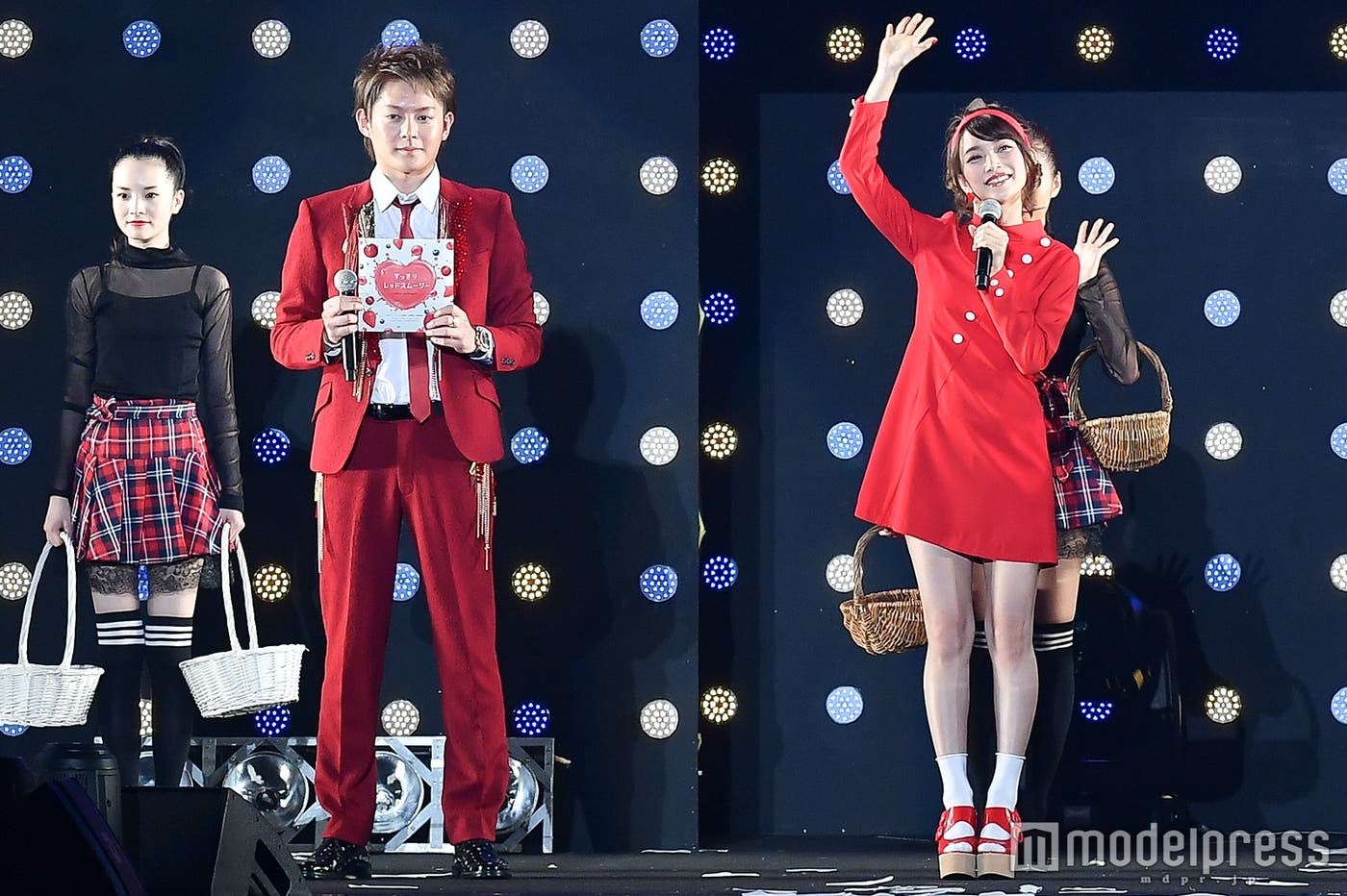 三崎優太氏、後藤真希(C)モデルプレス