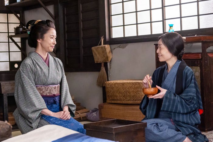 水野美紀、内田慈「風、薫る」第82話(C)NHK