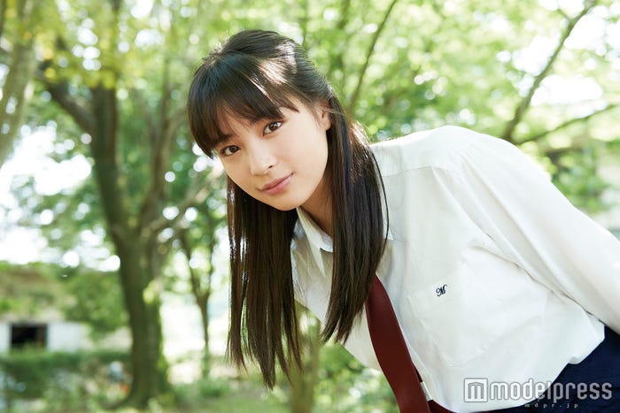 広瀬すず(C)2016映画「ちはやふる」製作委員会(C)末次由紀/講談社