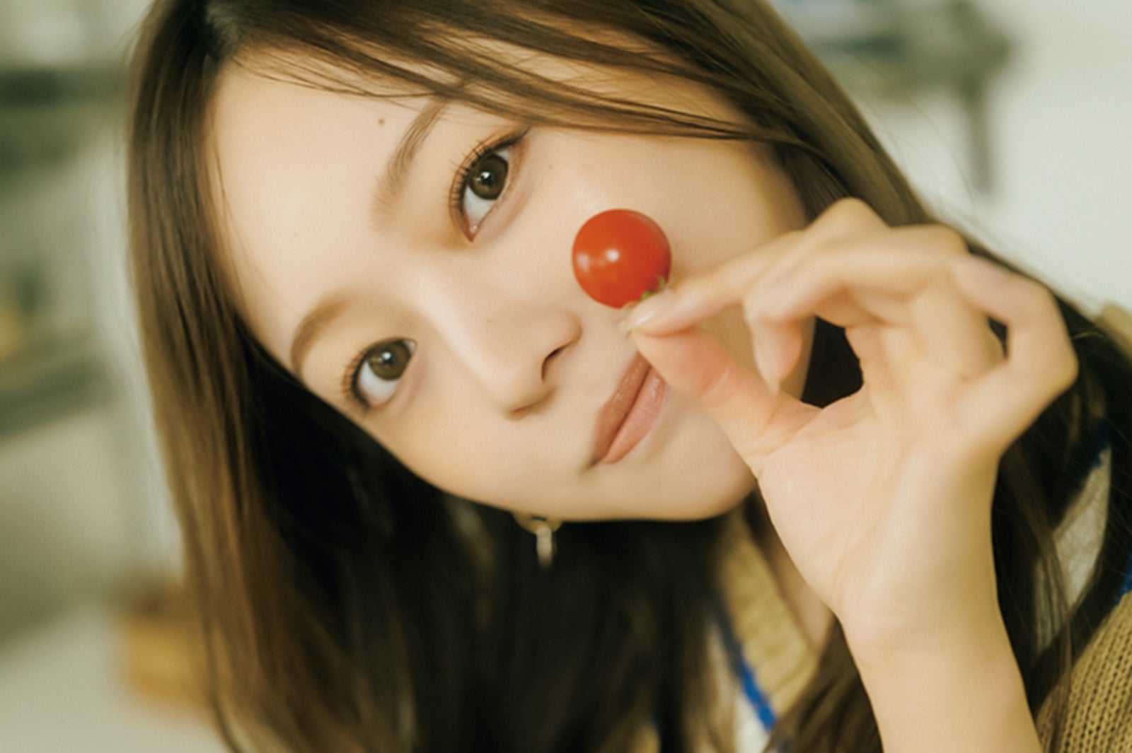 梅澤美波「モデルプレスカウントダウンマガジン vol.7」より（東京ニュース通信社／11月9日発売）