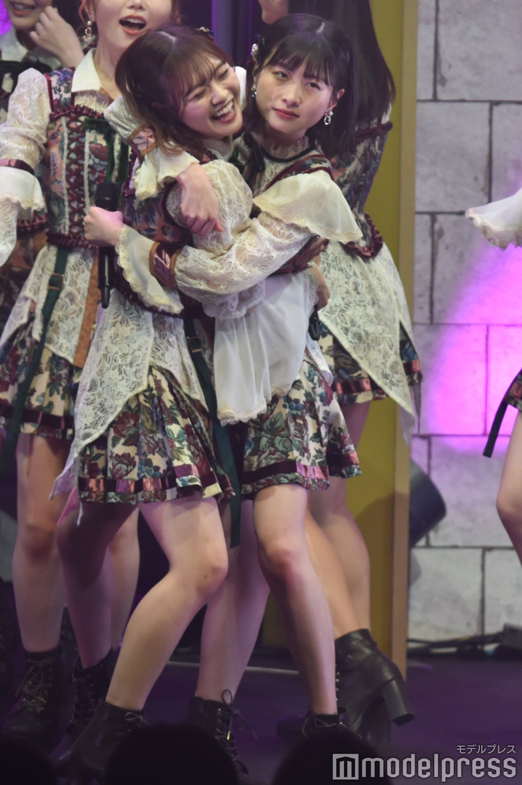 HKT48本村碧唯、松岡はな「矢吹奈子 卒業コンサート〜未来への翼〜」（C）モデルプレス