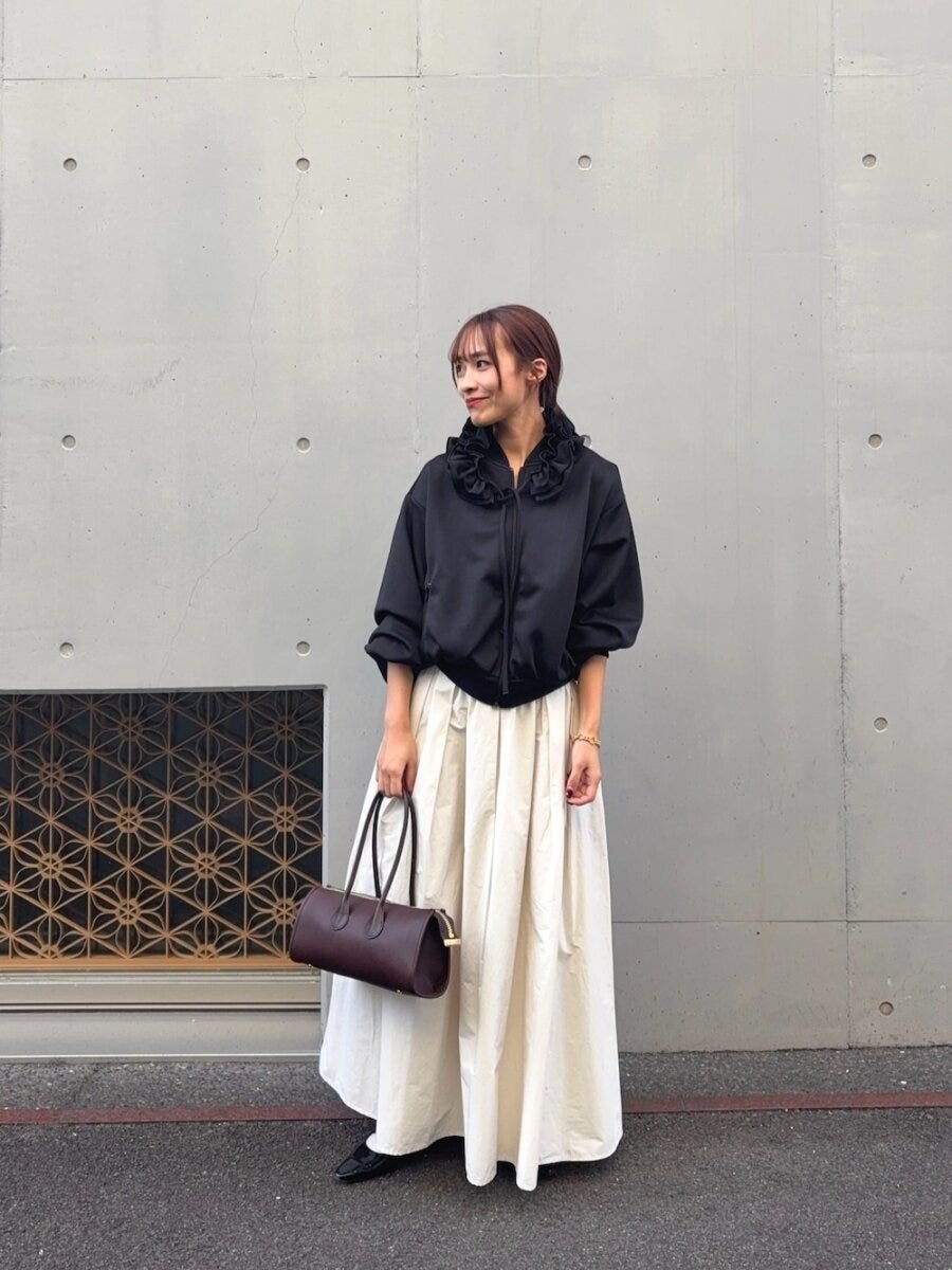 2026春大人女性おすすめ白スカートモノトーンコーデ