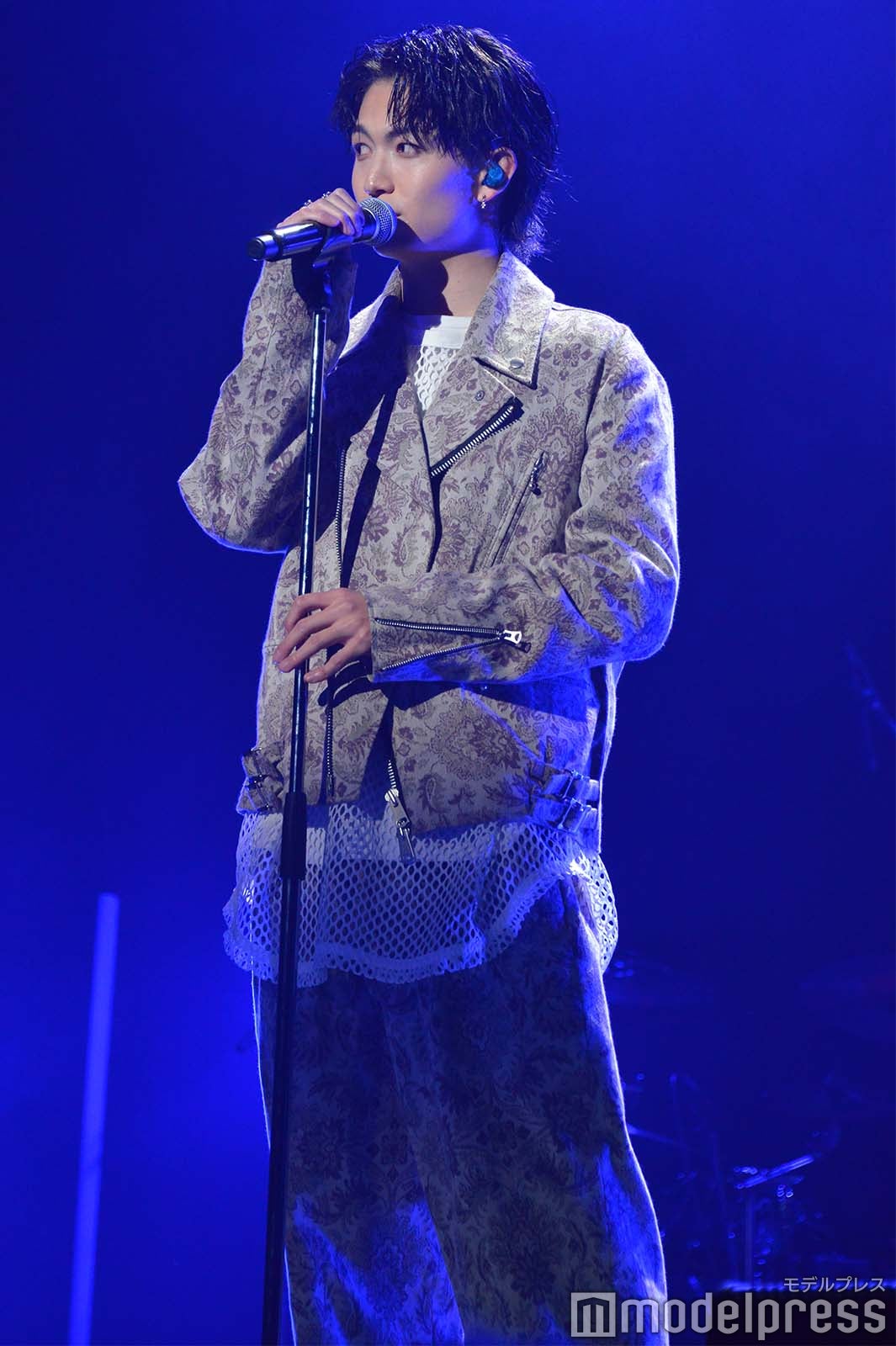 綱啓永（C）モデルプレス