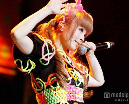 きゃりー、ニューヨークで現地ファンと「にんじゃりばんばん」