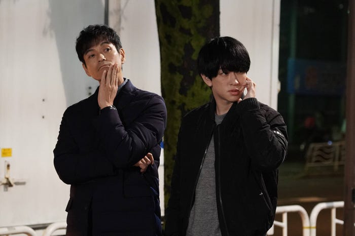 沢村一樹、横山裕(C)フジテレビ