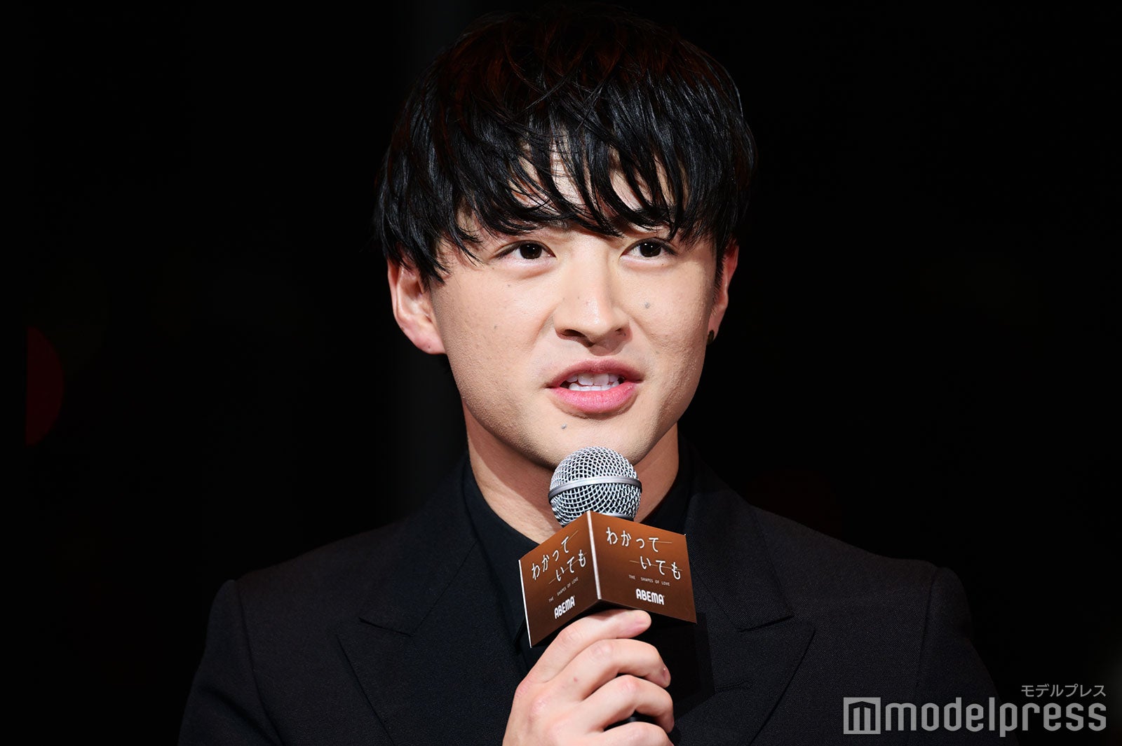 佐野玲於（C）モデルプレス