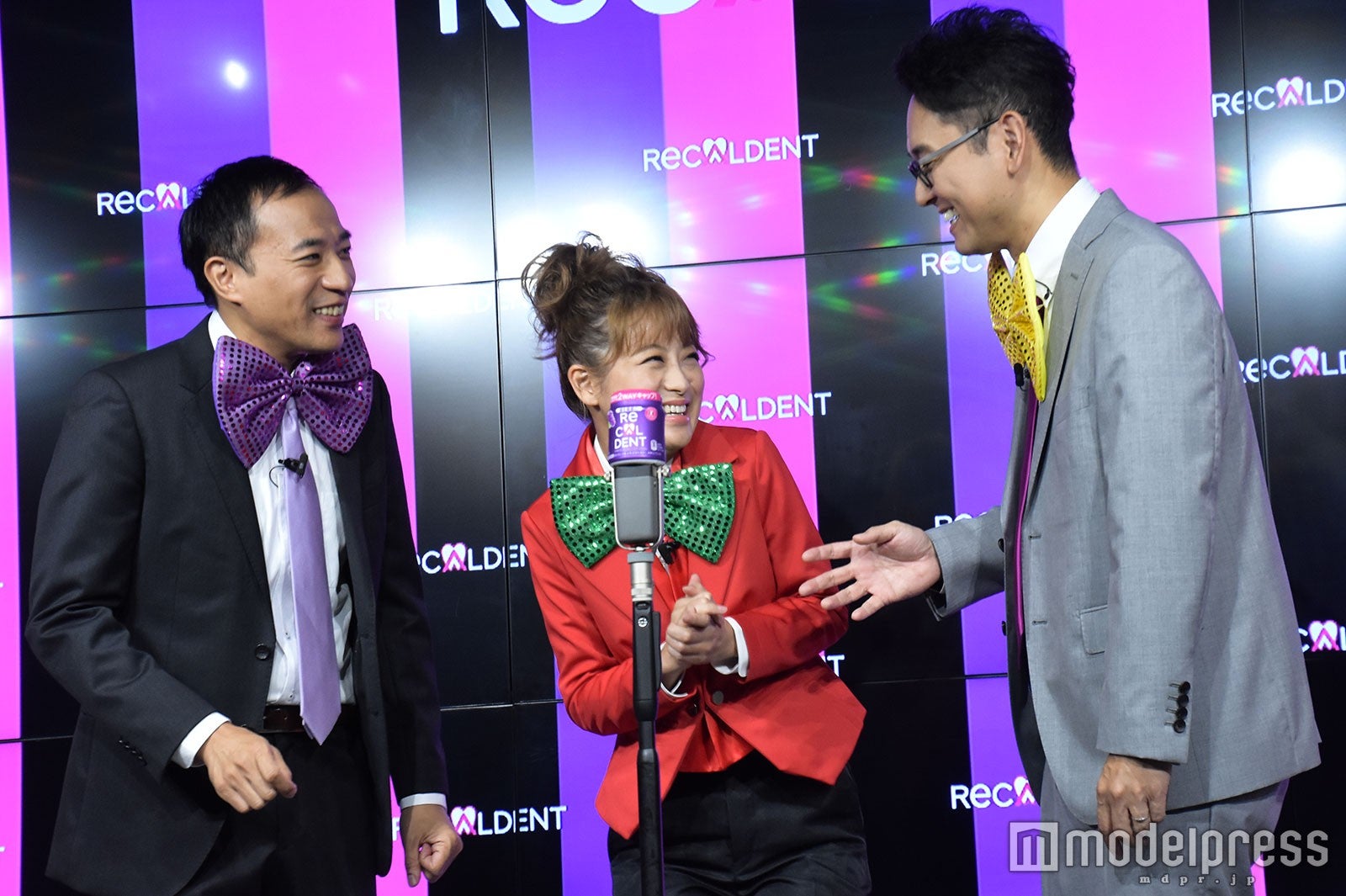 塙宣之、鈴木奈々、土屋伸之（C）モデルプレス