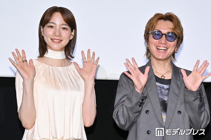 のん、安田章大(C)モデルプレス