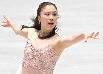 「お綺麗です、、惚れ惚れ」 “うたまさ”吉田唄菜が地元の美観地区で母とのデート報告 SNS「スーパーカワイイ」