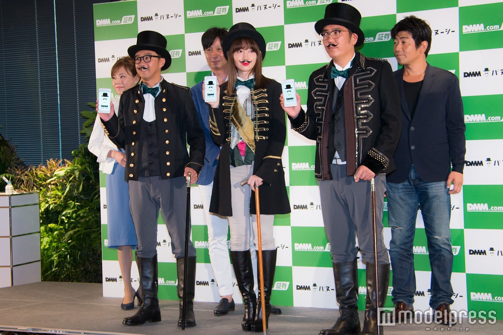 （C）モデルプレス