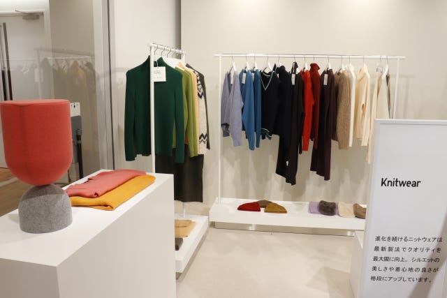 ユニクロ 新作 展示会 ユニクロ 新作 展示会 ニット
