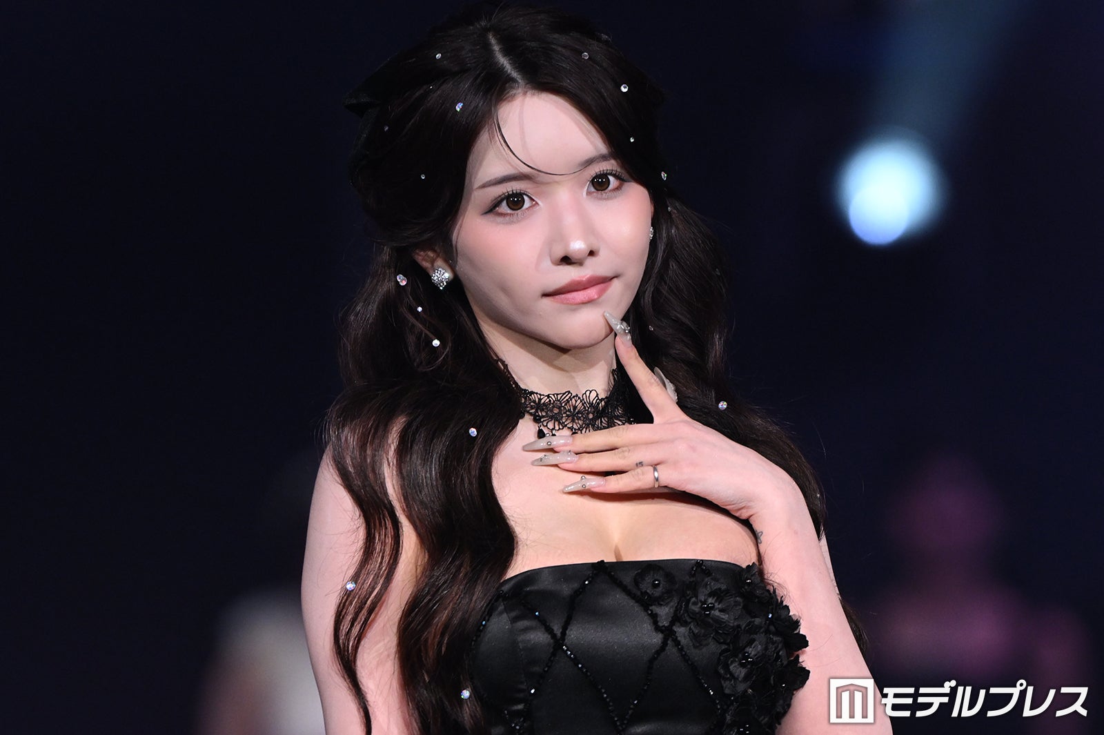 2児の母「今日好き」重川茉弥、ゴージャスドレスから美デコルテ輝く「まるでプリンセス」「脚長い」と反響【オキコレ2026】