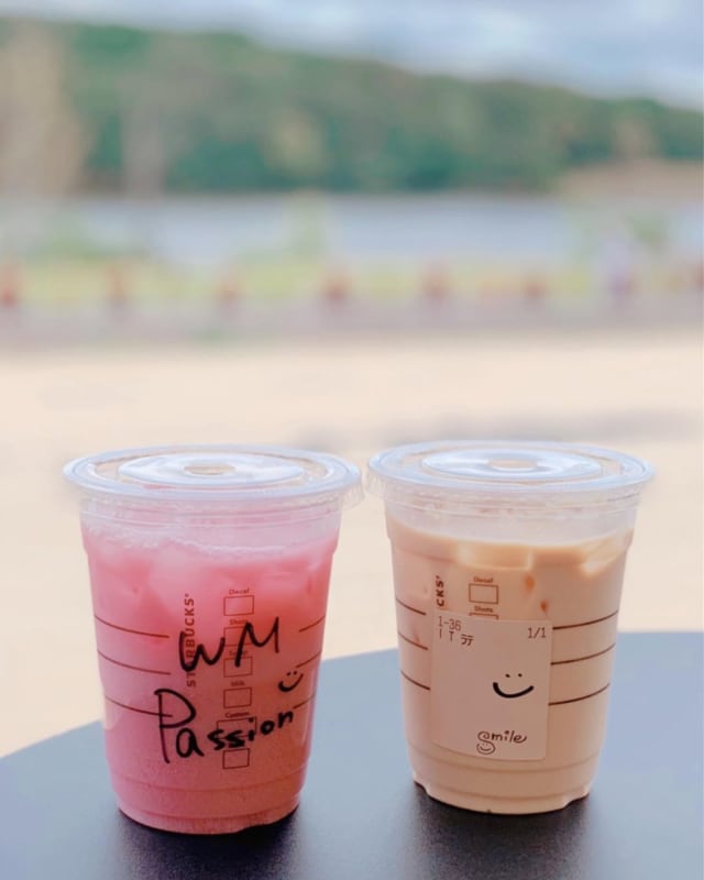 スタバのピンクドリンク