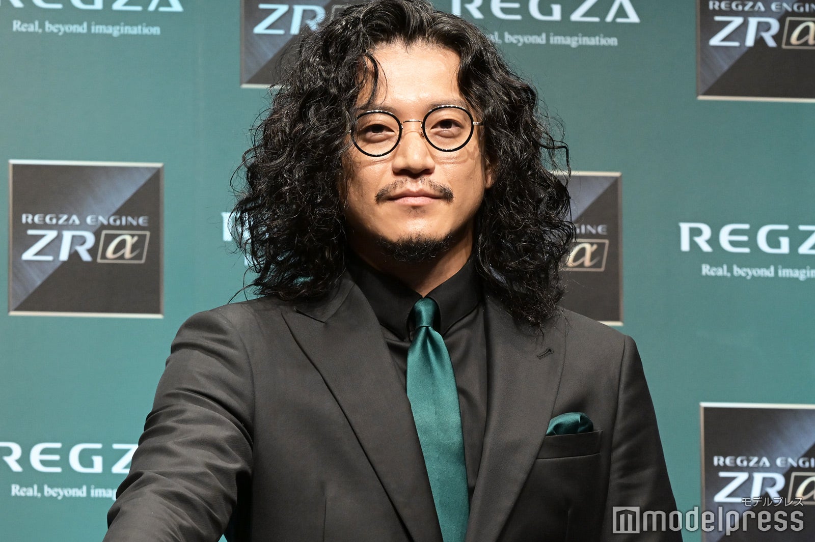 小栗旬（C）モデルプレス